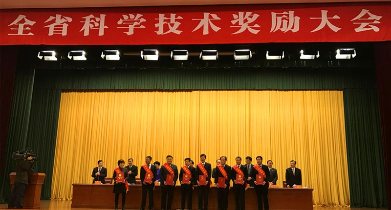 江苏省科学手艺奖励大会盛大举行 肖伟研究员摘得首届专利发明人奖